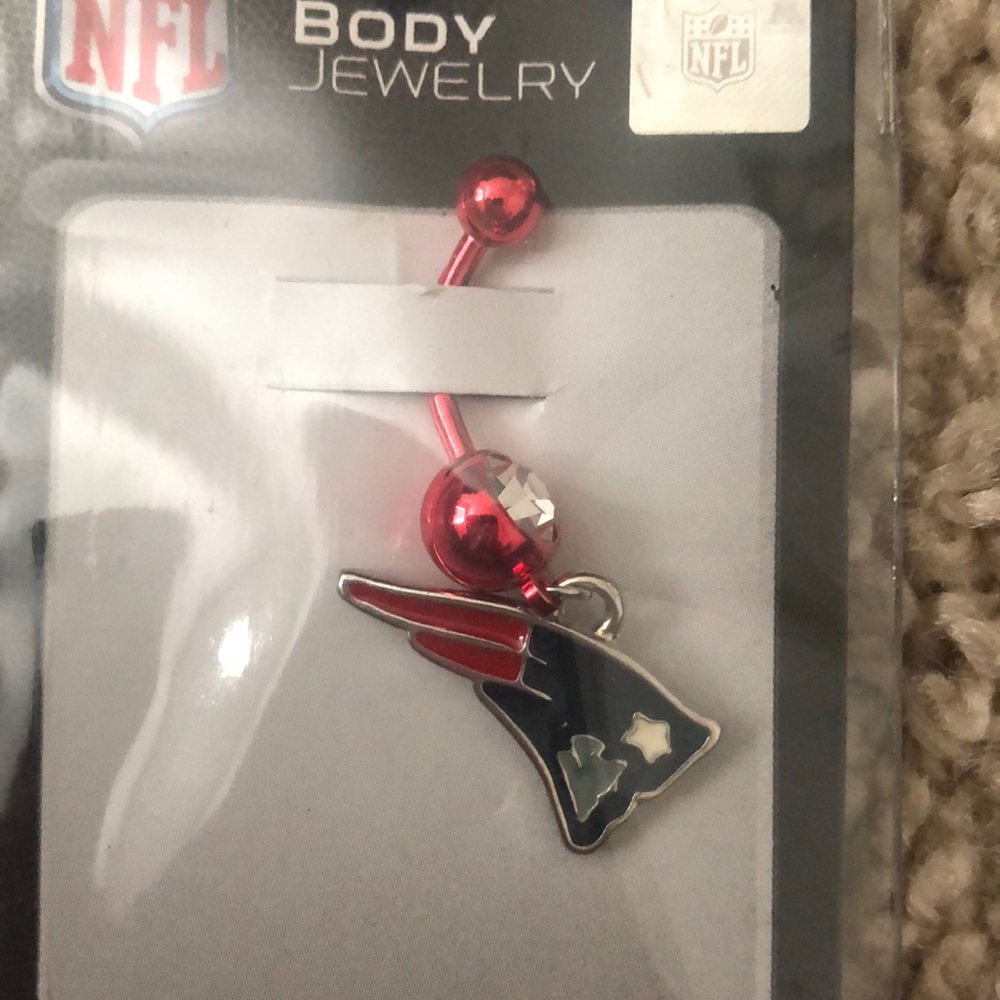 belly button ring